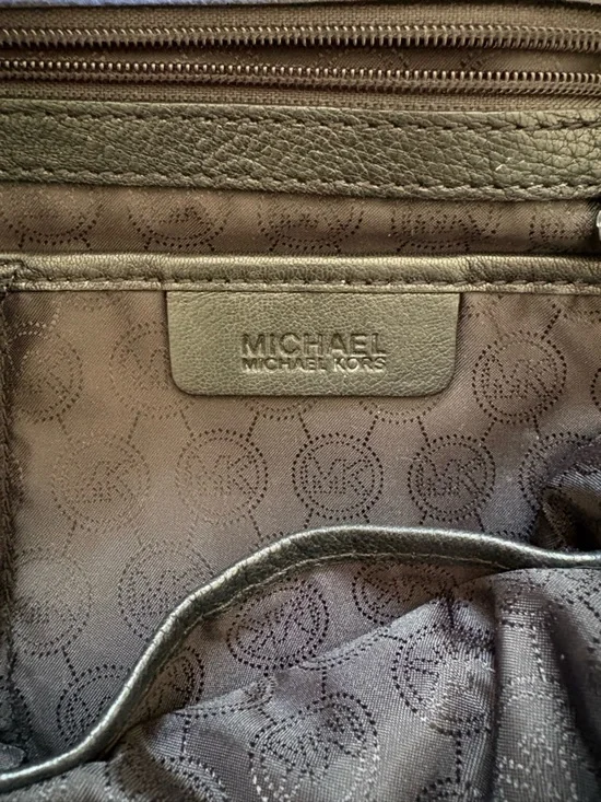 Michael Kors Tippi Large Leather Satchel in Black and Sapphire Zip Tote Bag - Picture 3 of 10